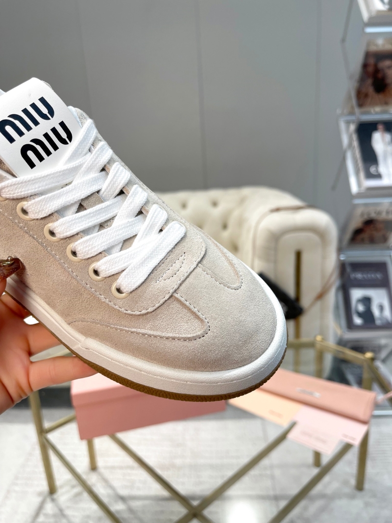 Miu Miu Casual Shoes